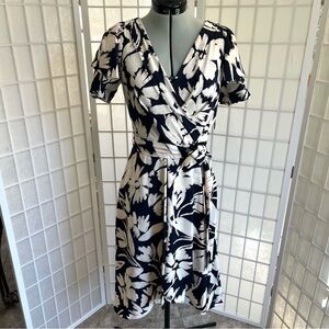 NWT - DKNY Flutter Sleeve High Low dress size 4, Navy.